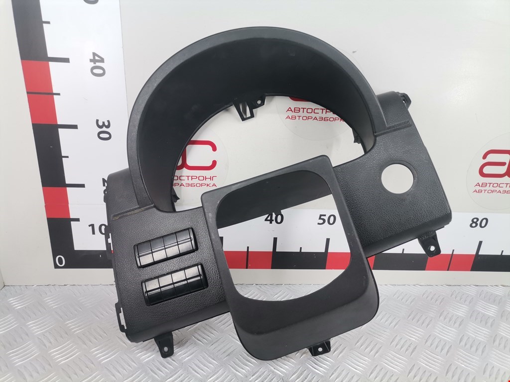 Накладка декоративная на торпедо Mercedes Sprinter 2 (W906) (2006-2016)