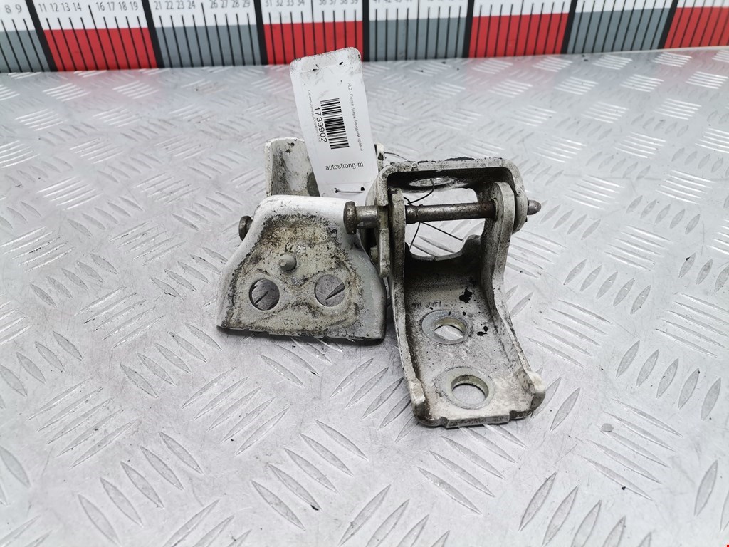 Петля двери передней правой Citroen Jumpy (Dispatch) 2 (2006-2016)