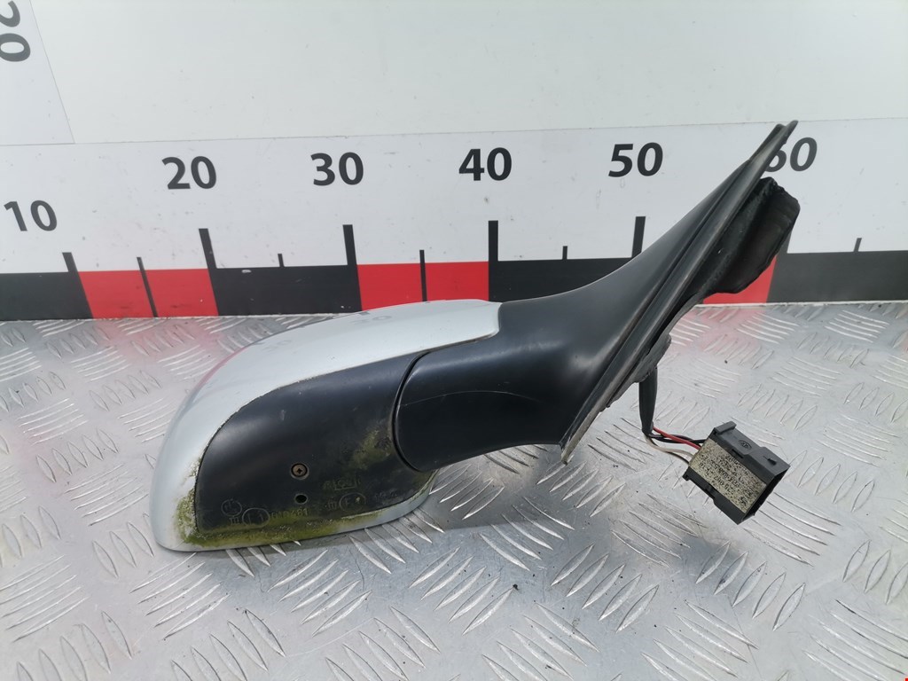 Зеркало правое AUDI A4 B5 1995-2001