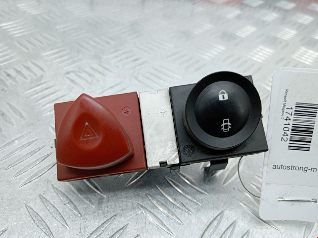 Кнопка аварийной сигнализации (аварийки) RENAULT Megane II 2002-2009