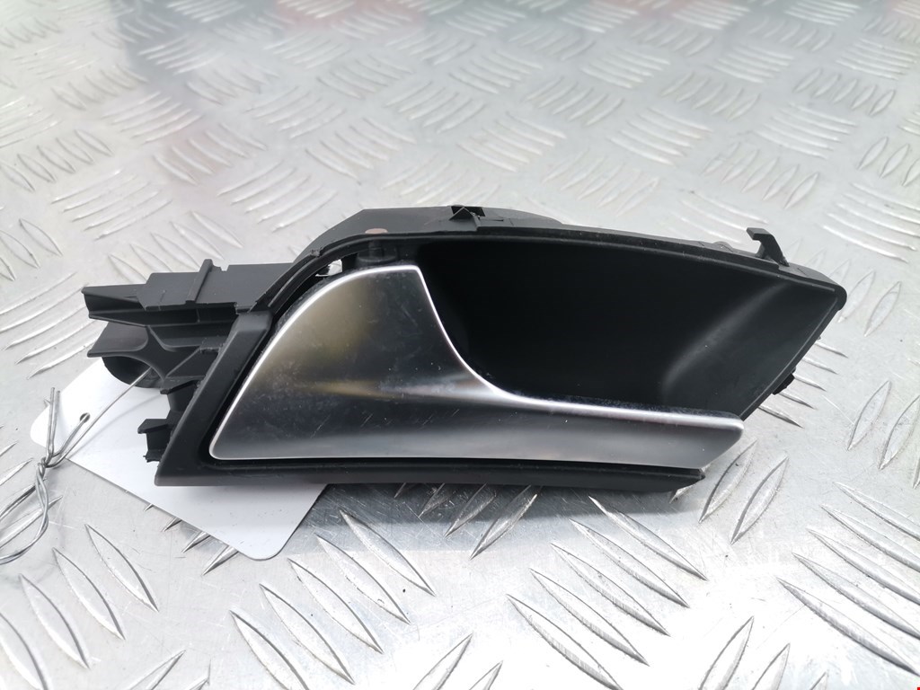 Ручка дверная передняя внутренняя левая AUDI A5 2007-2016