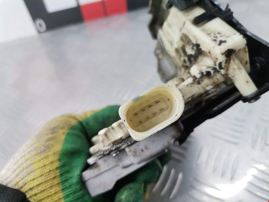 Замок двери передней левой AUDI A5 2007-2016