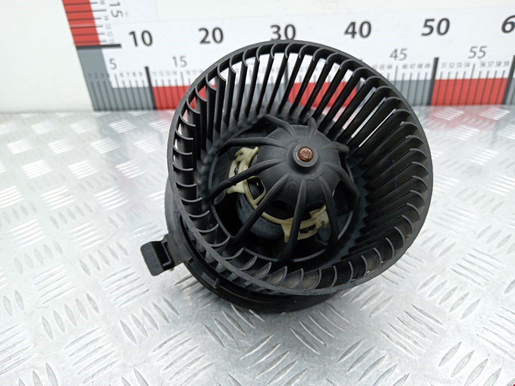 Моторчик (мотор) отопителя салона RENAULT Megane II 2002-2009