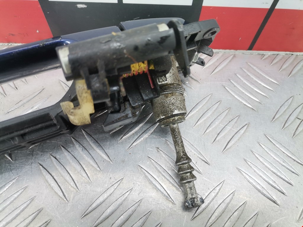 Ручка двери передней наружная правая TOYOTA Yaris II XP50 2005-2011