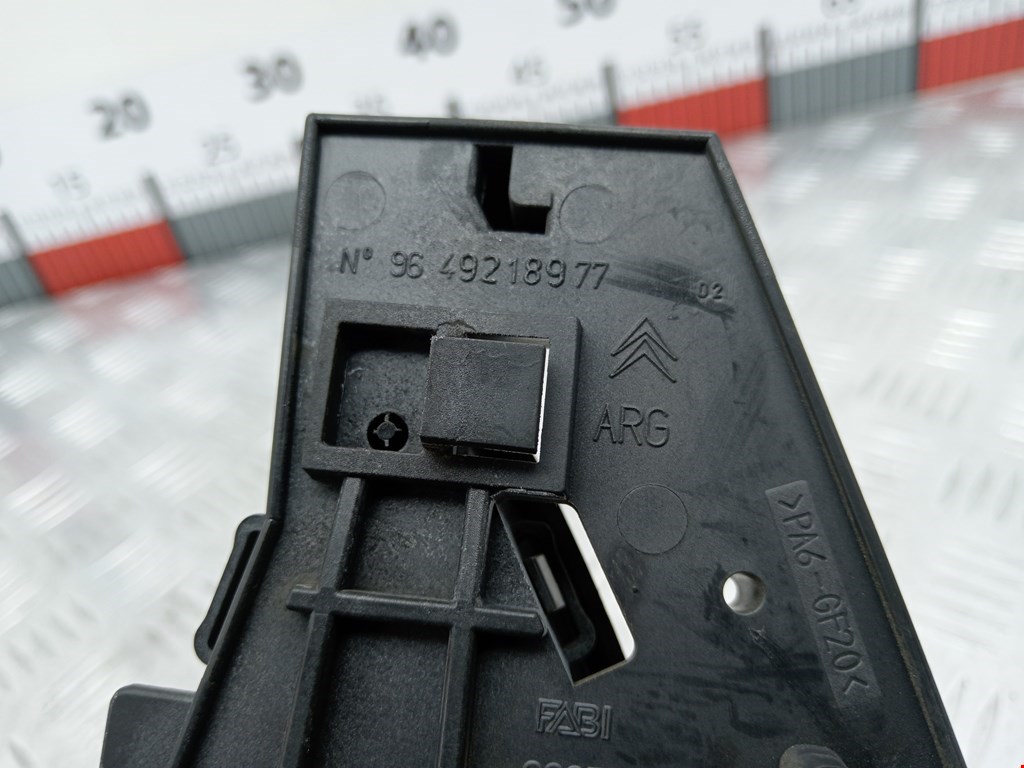 Ручка дверная задняя внутренняя левая CITROEN C5 I 2001-2008