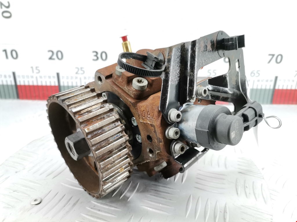 ТНВД (топливный насос высокого давления) CITROEN C3 Picasso 2009-2017