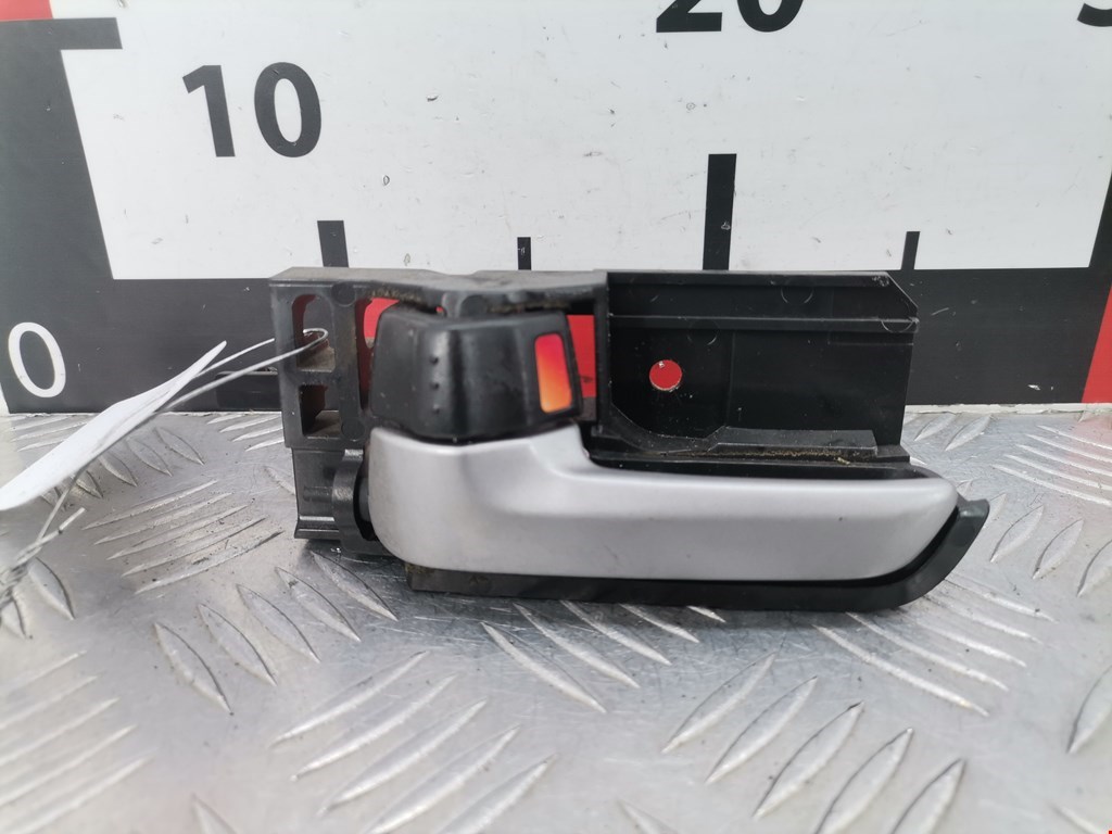 Ручка дверная передняя внутренняя левая SUZUKI SX4 2006-2014