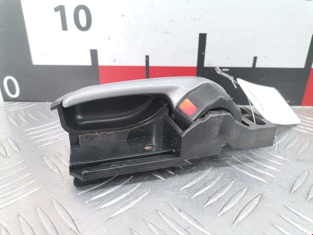 Ручка дверная передняя внутренняя левая SUZUKI SX4 2006-2014