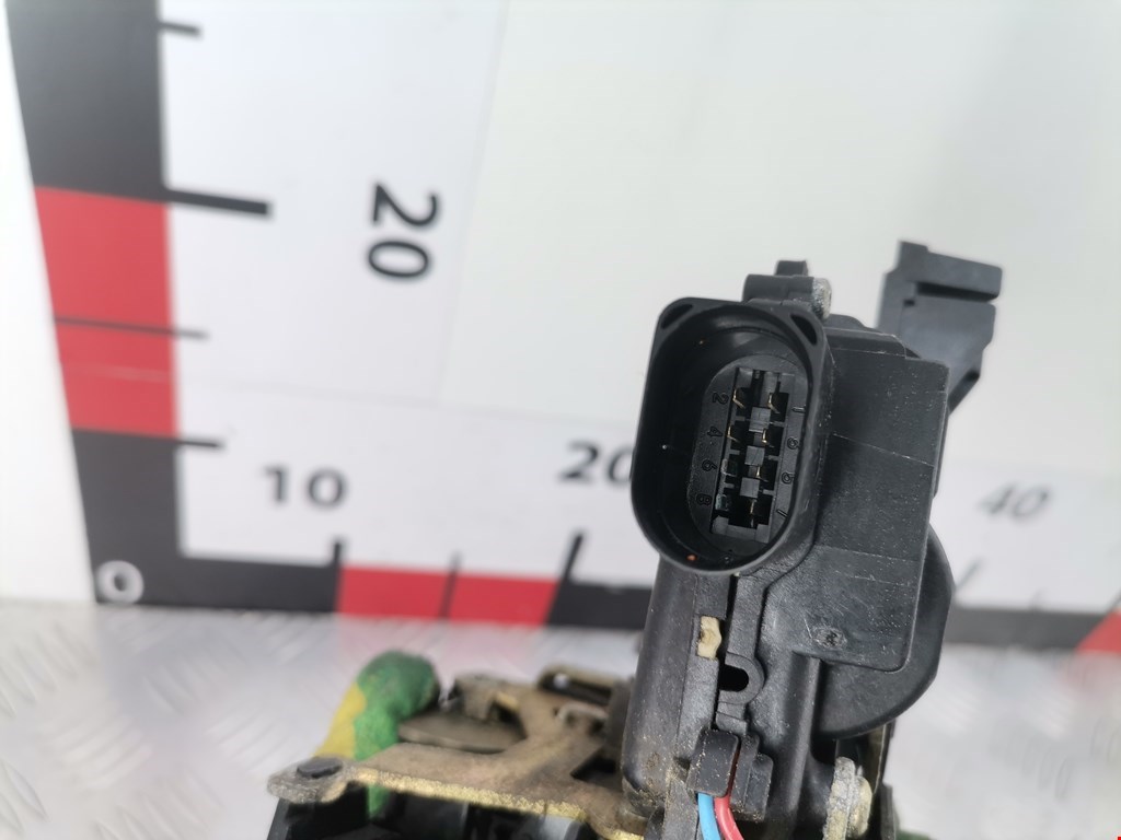 Замок двери передней правой SEAT Toledo 1998-2004