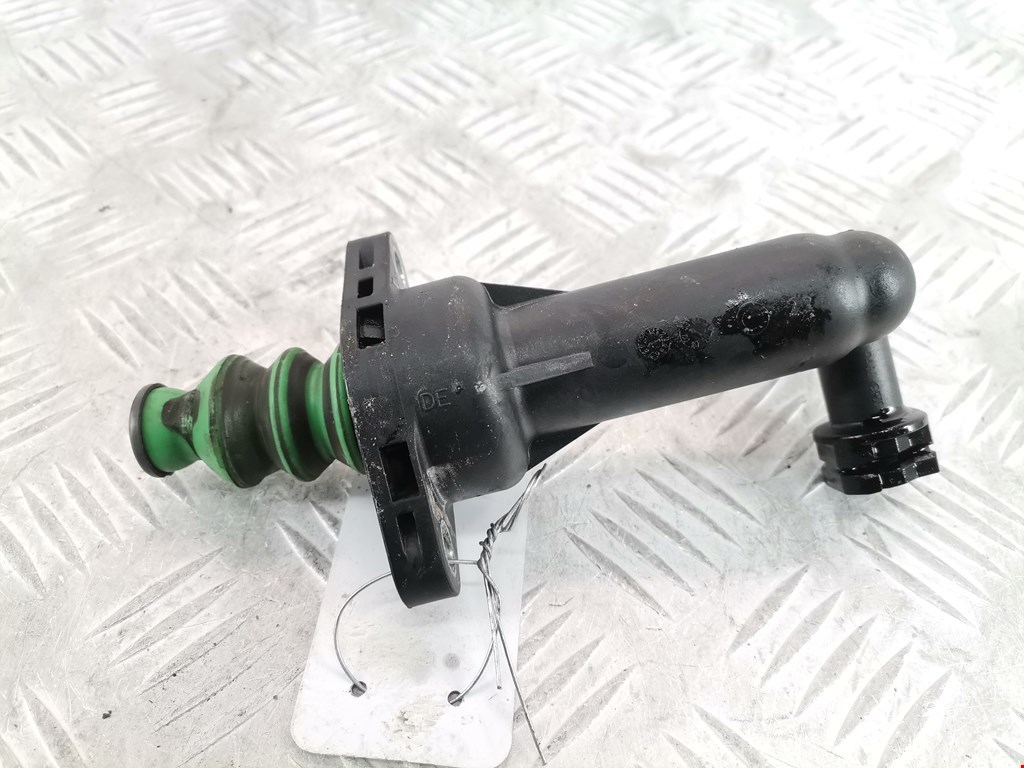 Цилиндр сцепления рабочий VOLKSWAGEN Polo IV 2001-2009