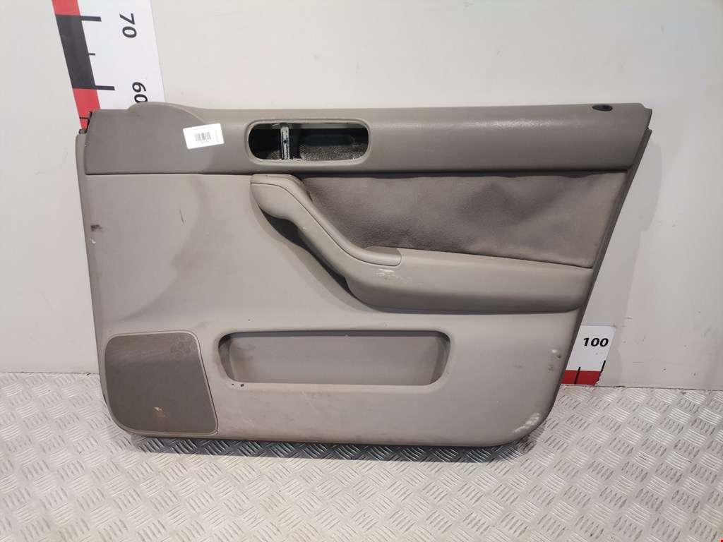 Обшивка двери передняя правая AUDI A3 8L 1996-2003