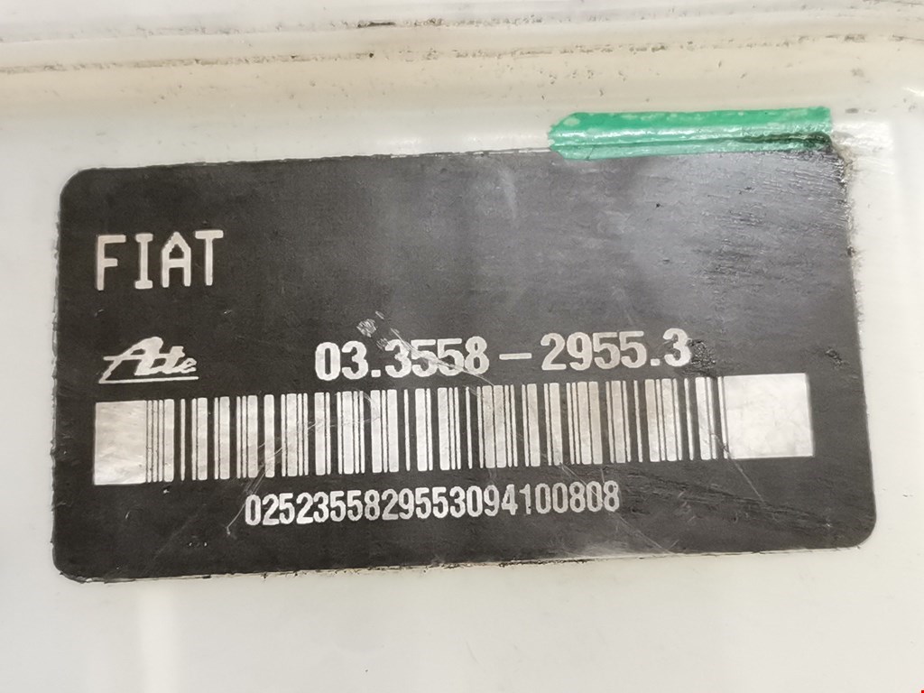 Бачок главного тормозного цилиндра FIAT Doblo 2 2009-2014