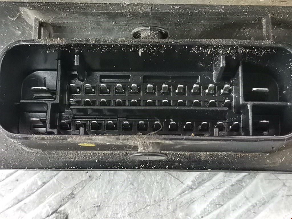 Блок ABS (насос) HYUNDAI Santa Fe CM 2005-2012