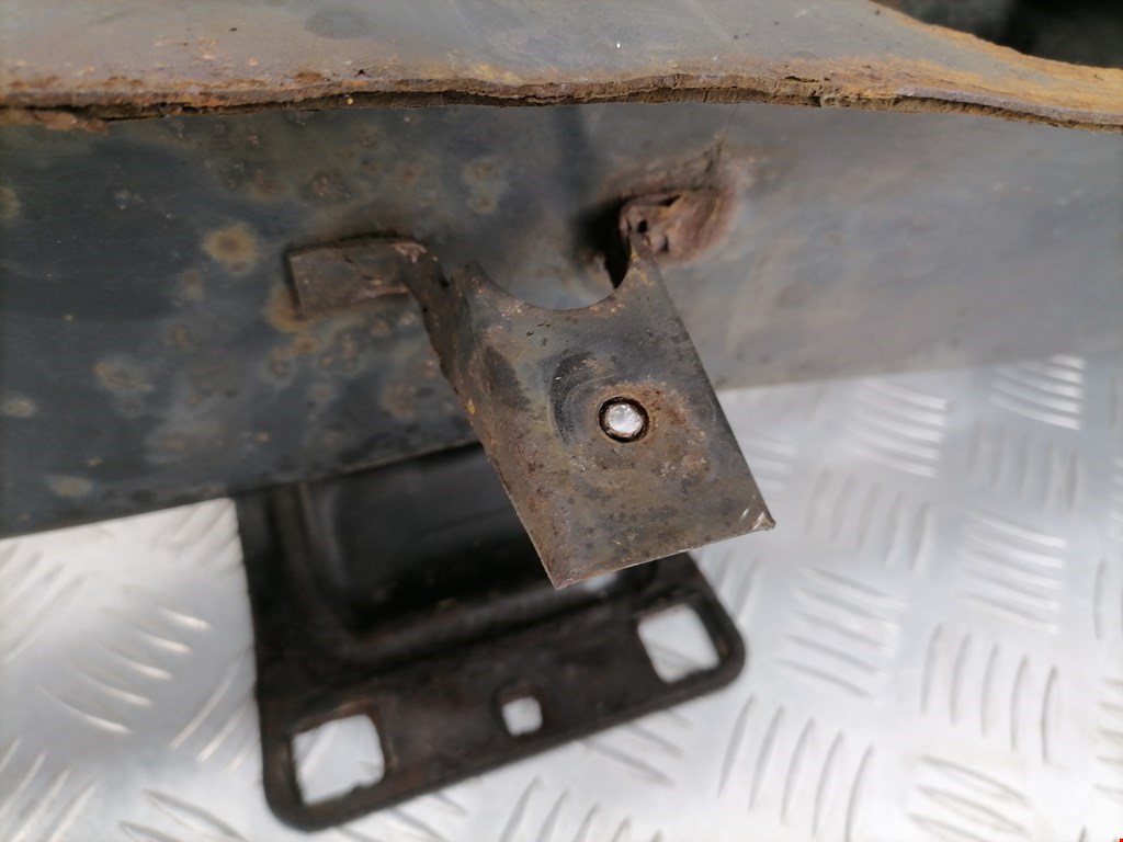 Усилитель переднего бампера (передний) LAND ROVER Range Rover 2002-2012