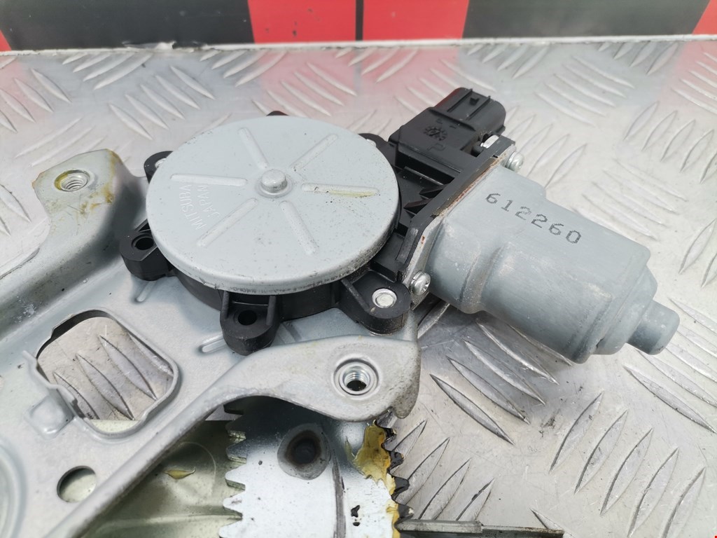 Стеклоподъемник передний правый MITSUBISHI Outlander XL 2006-2012