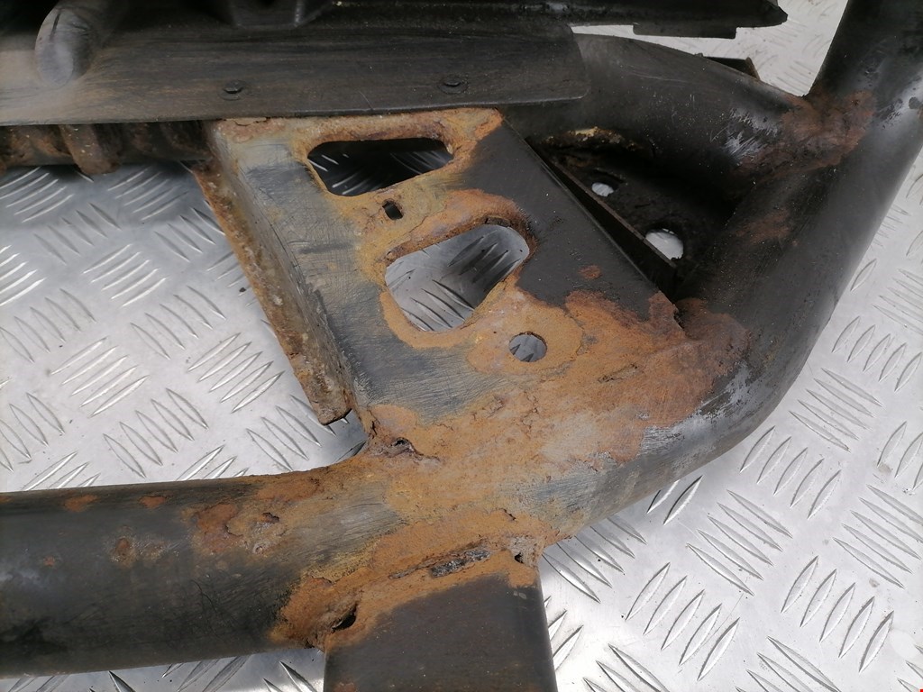 Балка подрадиаторная LAND ROVER Range Rover 2002-2012