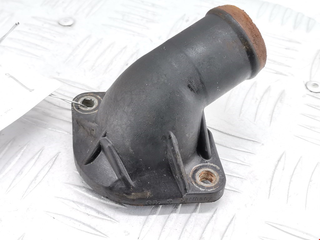 Корпус термостата AUDI A4 B5 1995-2001