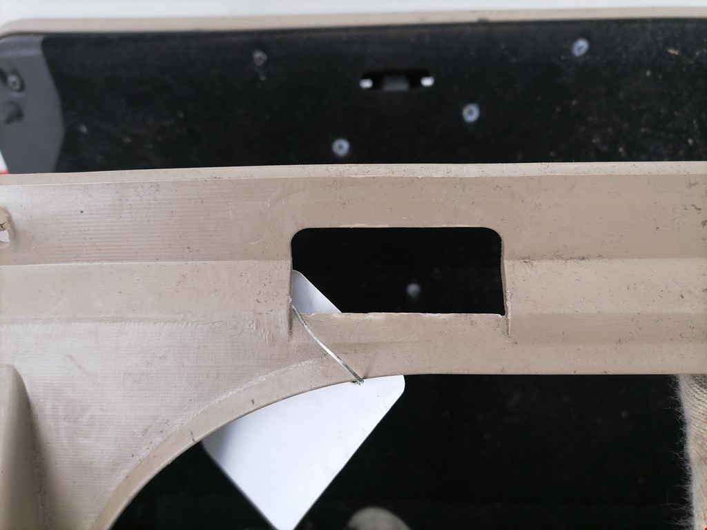 Бардачок SUBARU Outback 1999-2003