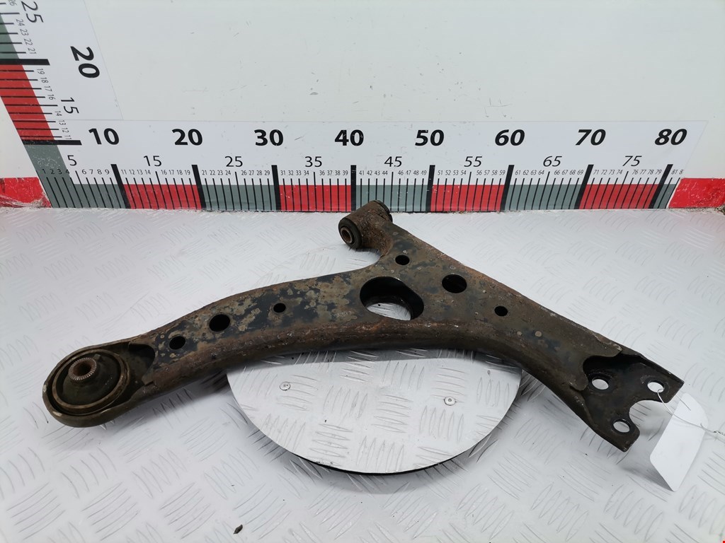 Рычаг передний левый TOYOTA RAV 4 XA20 2000-2005