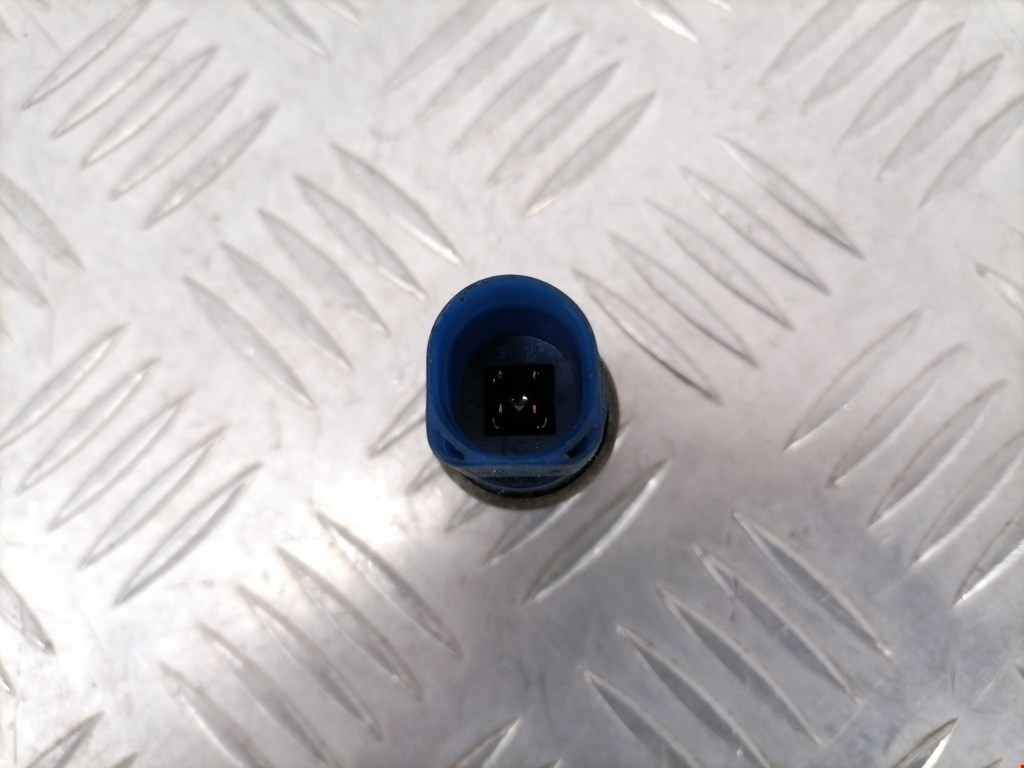 Датчик температуры (охлаждающей жидкости) VOLKSWAGEN Passat B5 1997-2005