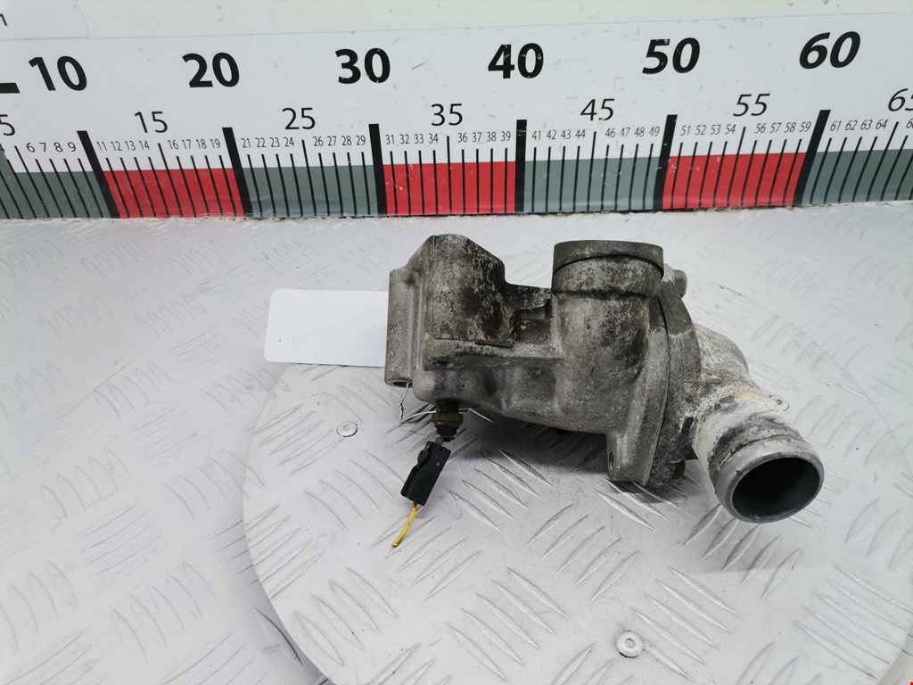 Корпус термостата MITSUBISHI Carisma 1995-1999