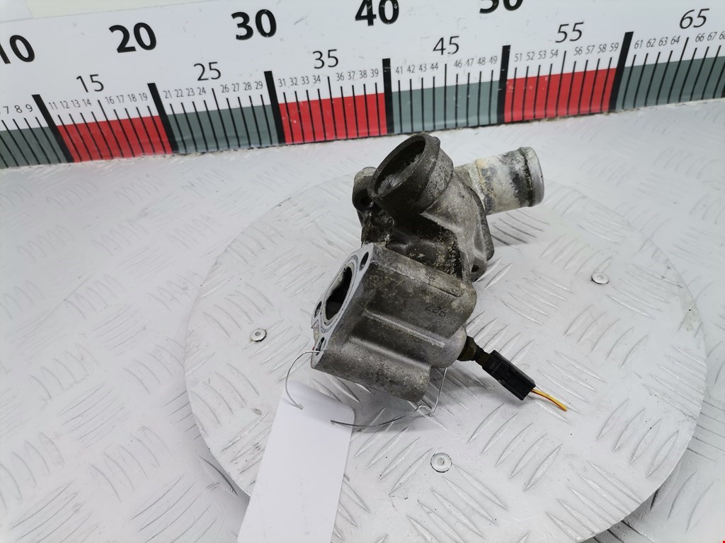 Корпус термостата MITSUBISHI Carisma 1995-1999