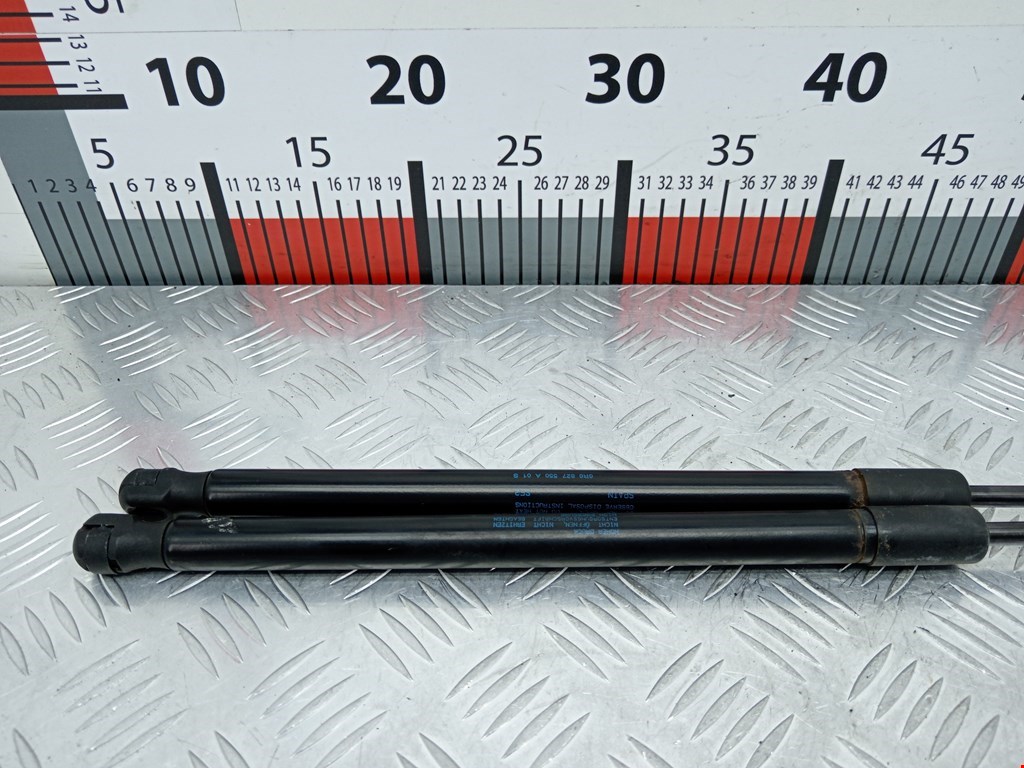 Амортизатор крышки (двери) багажника VOLKSWAGEN Polo V HB 2009-2017