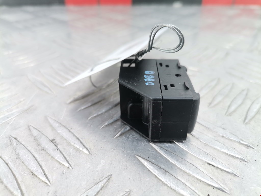 Кнопка стеклоподъемника VOLKSWAGEN Passat B5 1997-2005