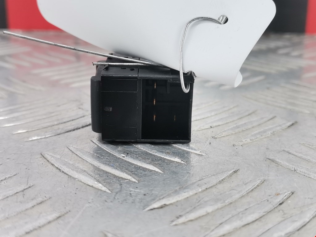 Кнопка стеклоподъемника VOLKSWAGEN Passat B5 1997-2005