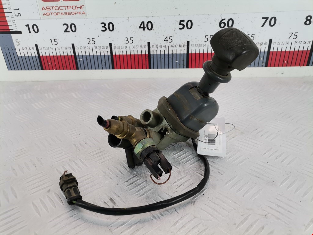 Рычаг стояночного тормоза (ручник) IVECO EuroCargo II 2003-2008