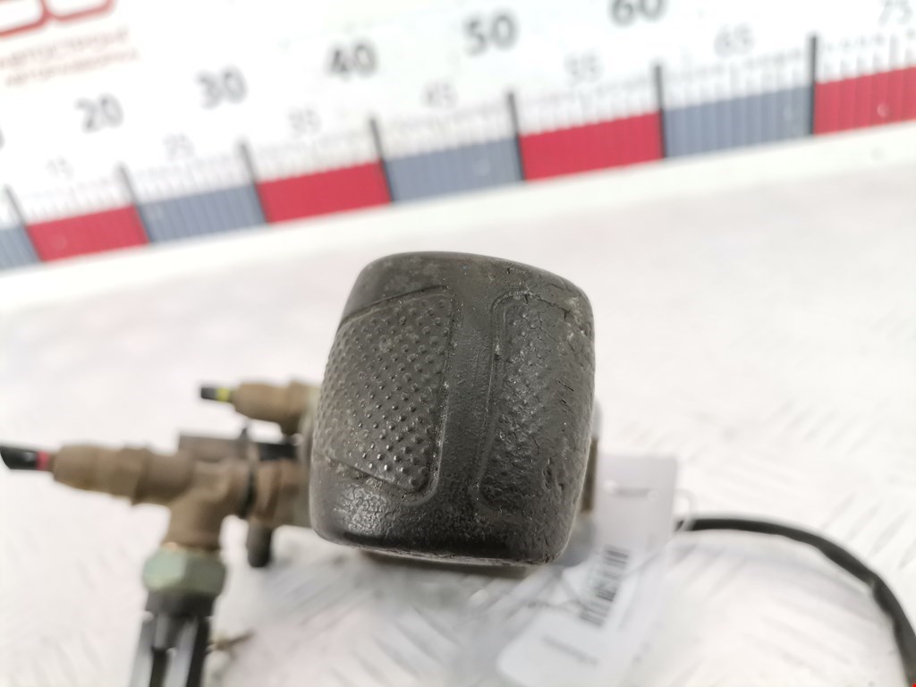 Рычаг стояночного тормоза (ручник) IVECO EuroCargo II 2003-2008