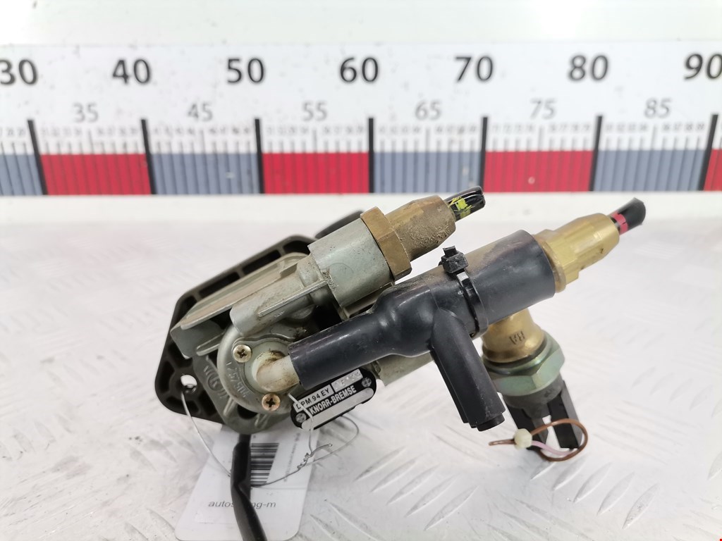 Рычаг стояночного тормоза (ручник) IVECO EuroCargo II 2003-2008