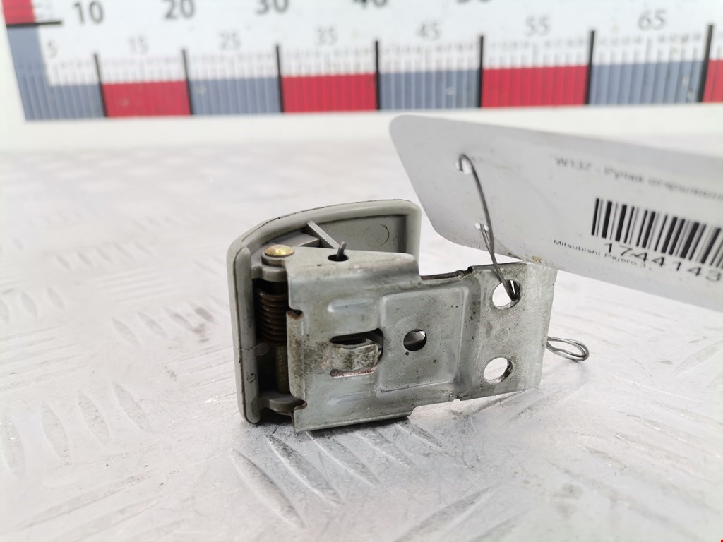 Ручка открывания капота MITSUBISHI Pajero Sport 1998-2008