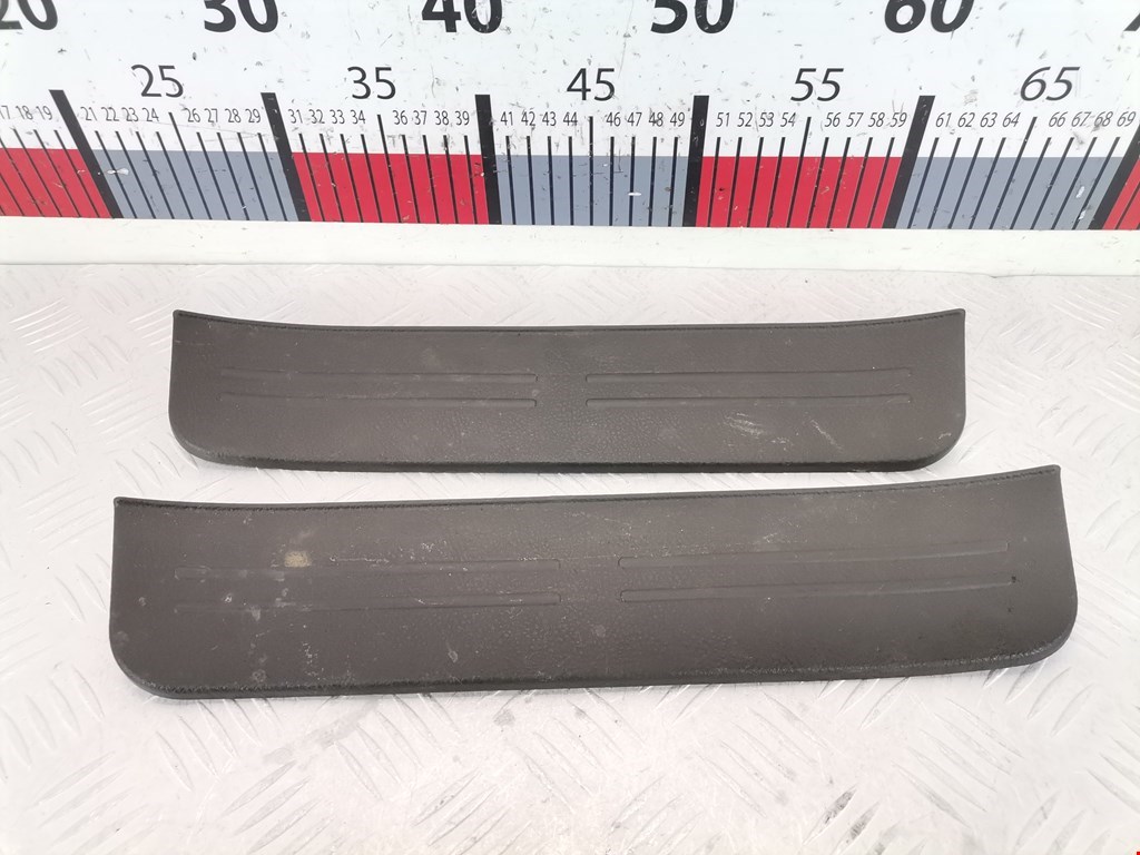 Накладка порога (внутренняя) HYUNDAI Santa Fe CM 2005-2012