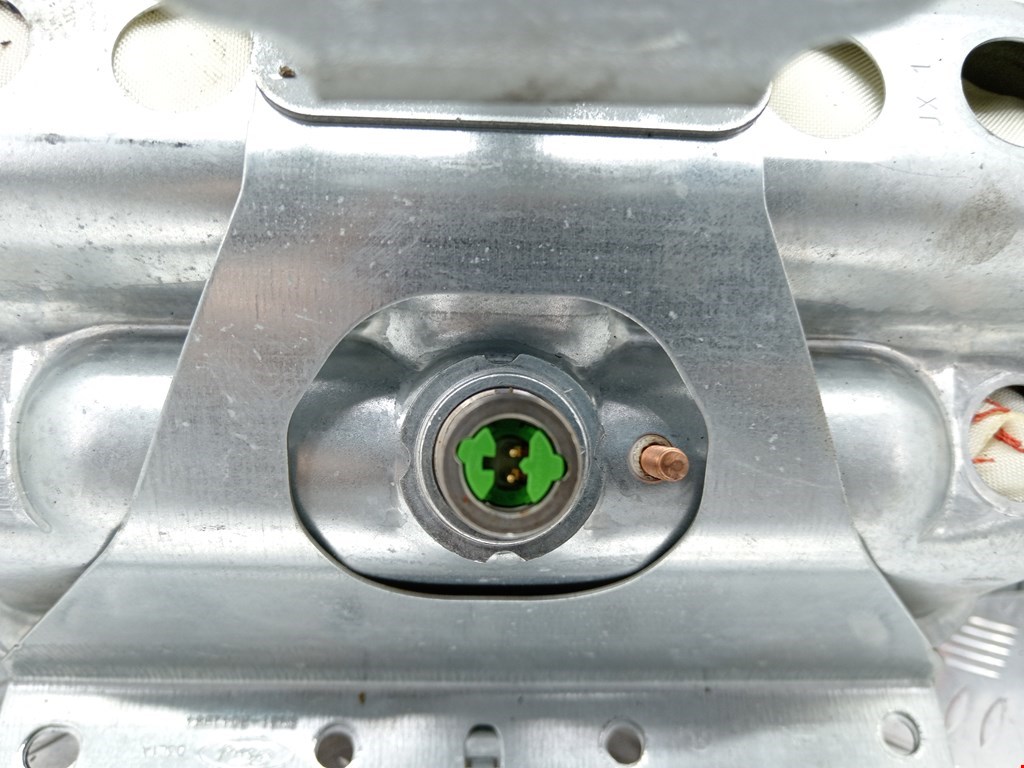 Подушка безопасности пассажирская (в торпедо) FORD Kuga 2008-2012