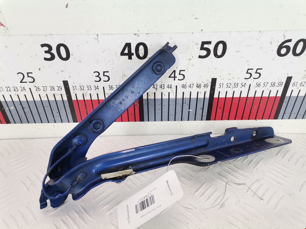 Петля капота левая/правая DODGE Nitro 2006-2011