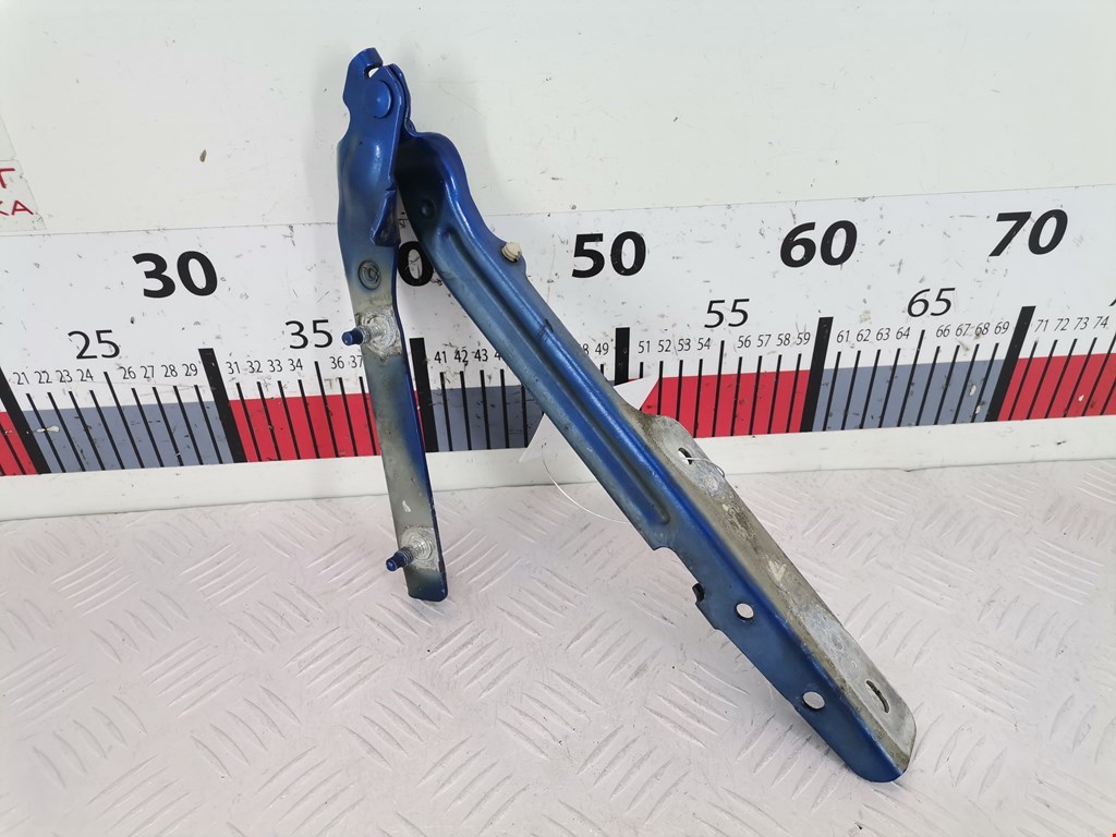 Петля капота левая/правая DODGE Nitro 2006-2011