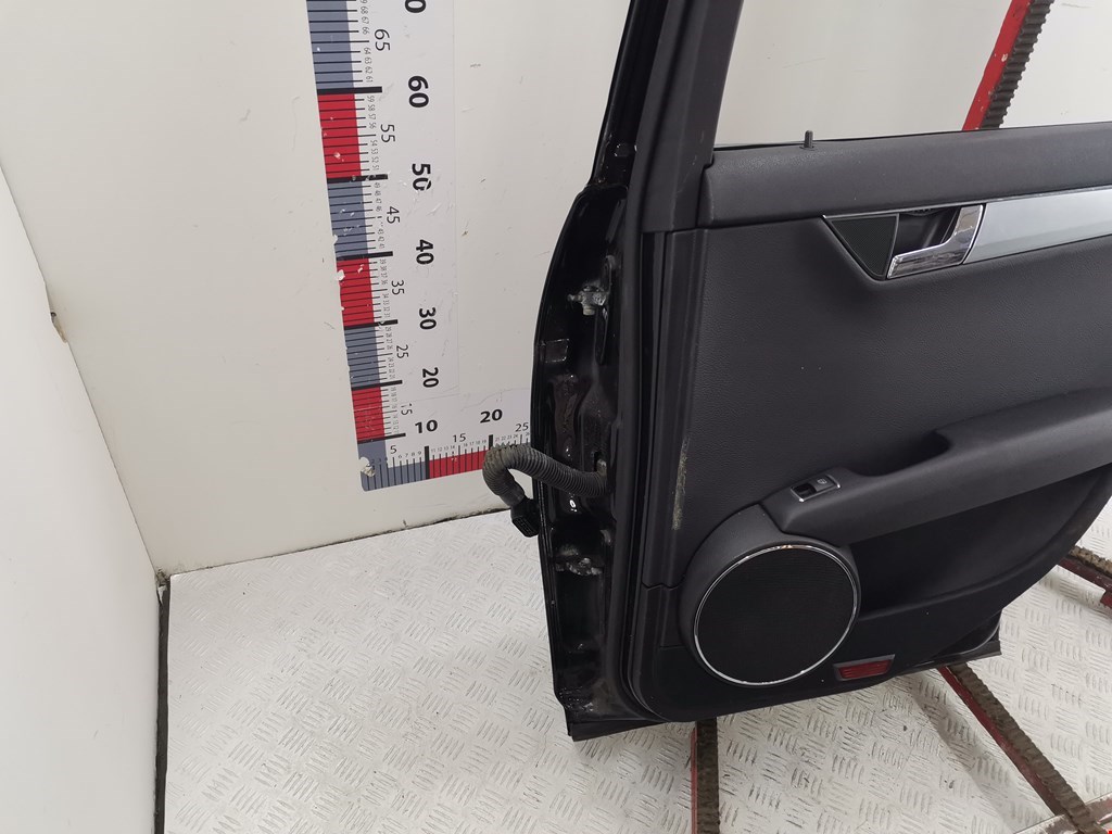 Дверь задняя правая MERCEDES-BENZ C-Class C-klasse W204 2007-2015