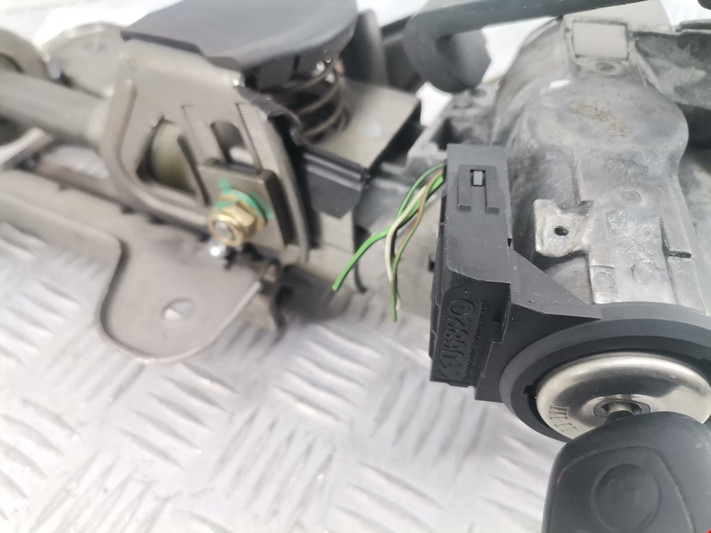 Замок зажигания FORD Fusion 2002-2012