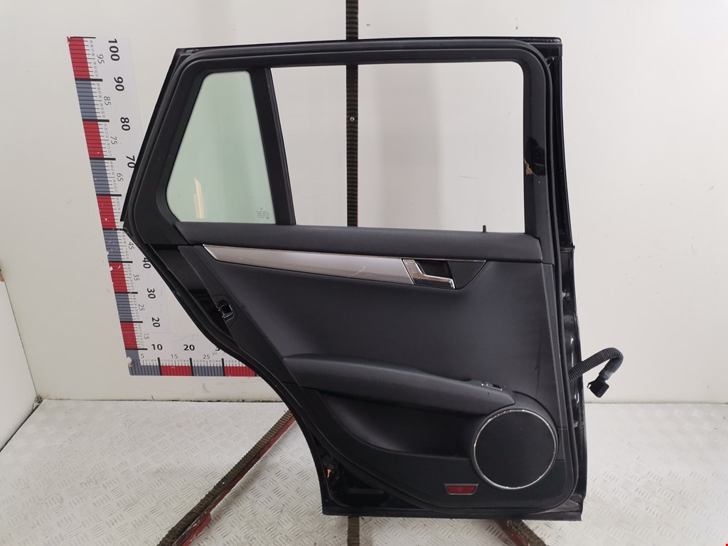 Дверь задняя левая MERCEDES-BENZ C-Class C-klasse W204 2007-2015
