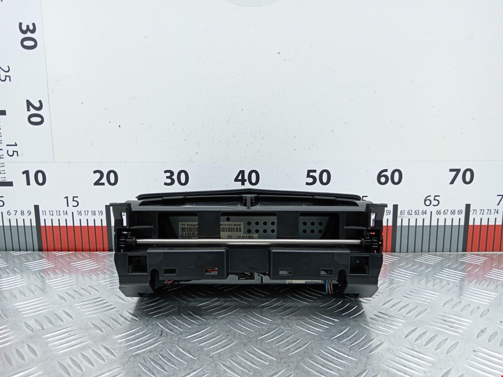 Дисплей информационный (компьютера) MERCEDES-BENZ C-Class C-klasse W204 2007-2015