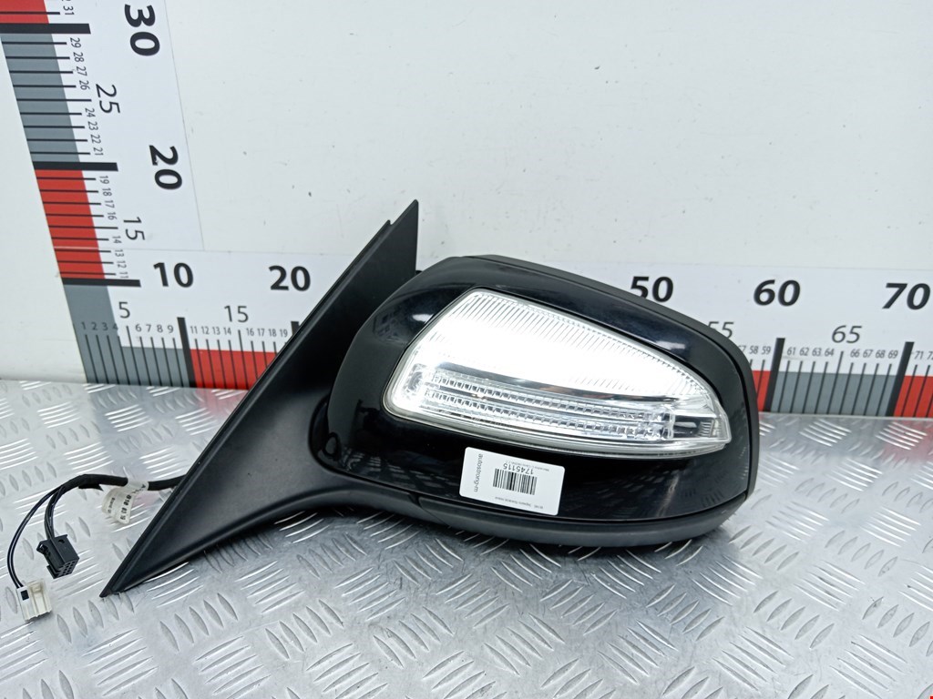 Зеркало левое MERCEDES-BENZ C-Class C-klasse W204 2007-2015