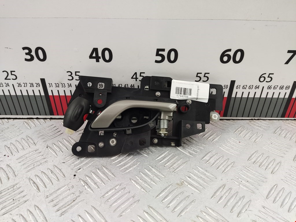 Ручка дверная задняя внутренняя левая HONDA Civic 4D 2006-2016