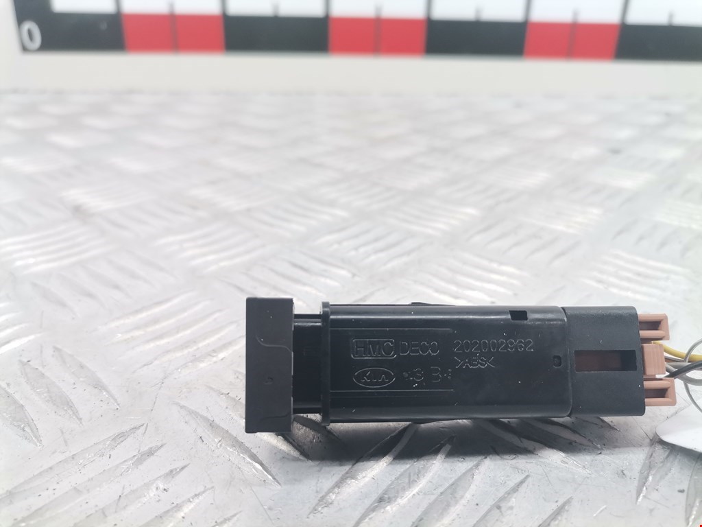 Кнопка антипробуксовочной системы HYUNDAI Santa Fe CM 2005-2012