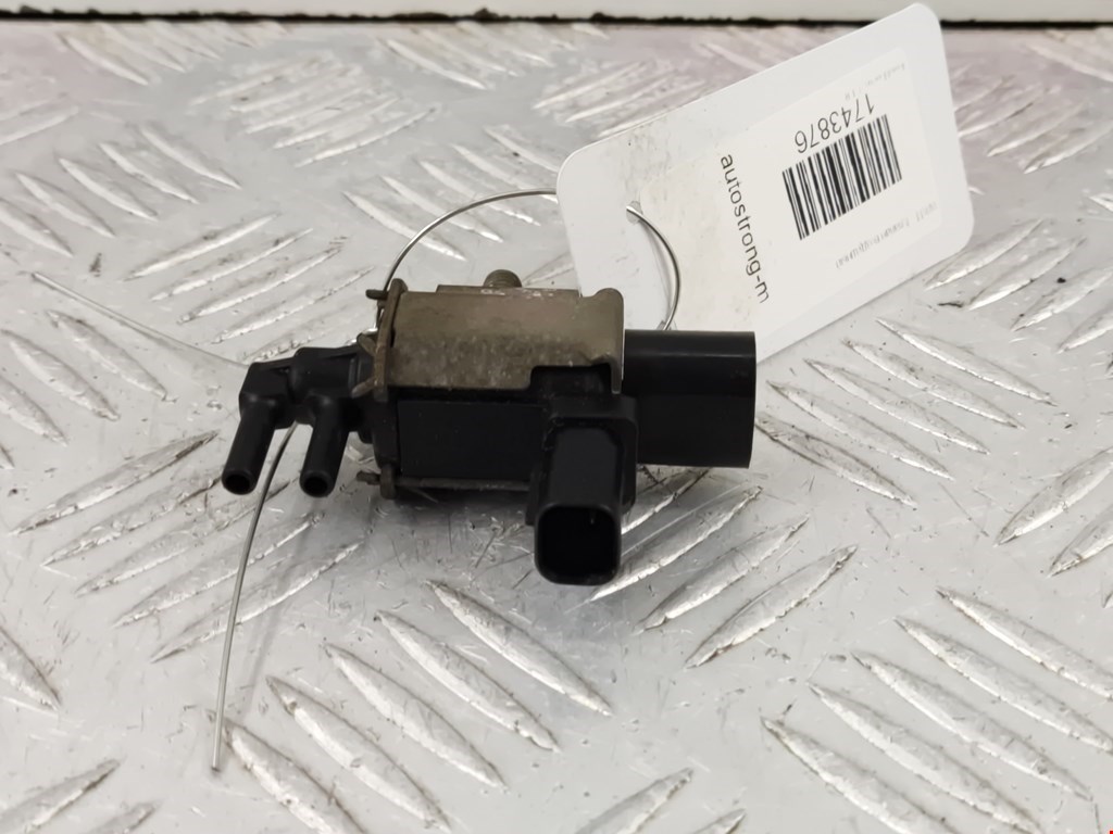 Клапан воздушного фильтра Ford Focus 2 (2004-2011)