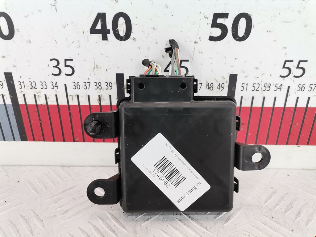 Блок управления парктрониками Dodge Nitro (2006-2011)