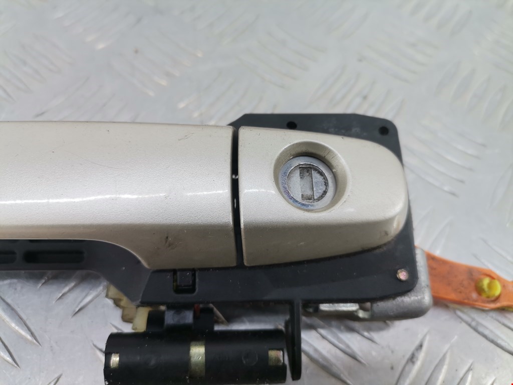 Ручка двери передней наружная правая TOYOTA RAV 4 XA20 2000-2005