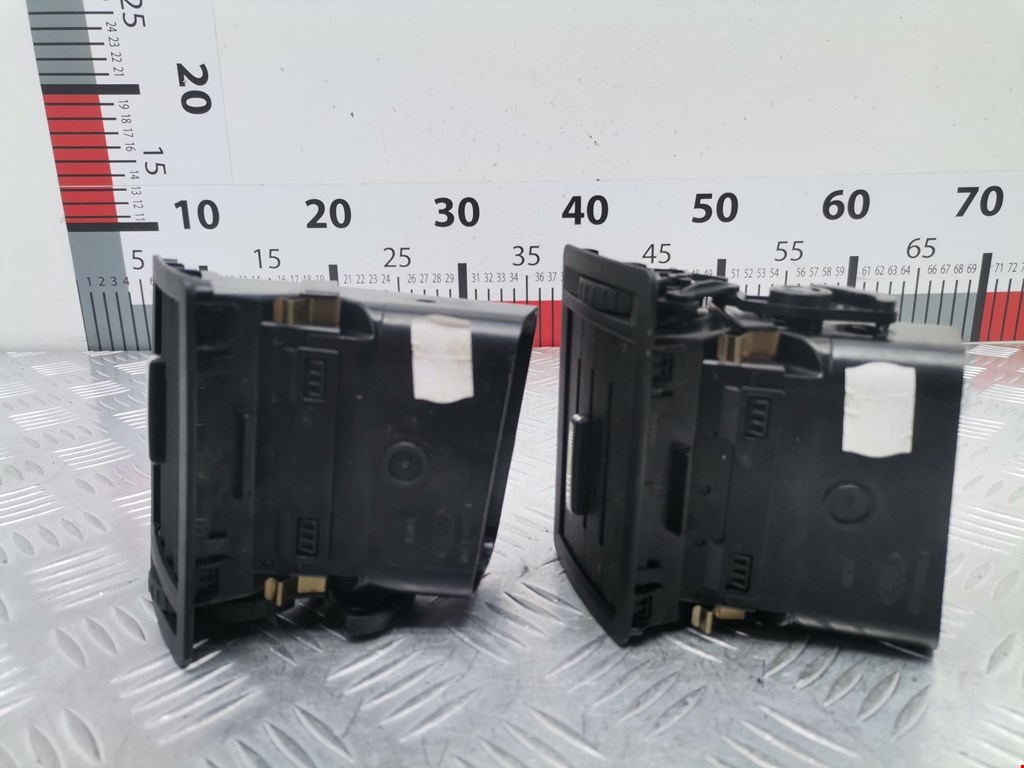 Дефлектор воздушный FORD Kuga 2008-2012