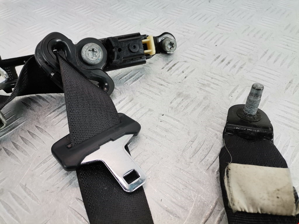 Ремень безопасности передний правый DODGE Nitro 2006-2011