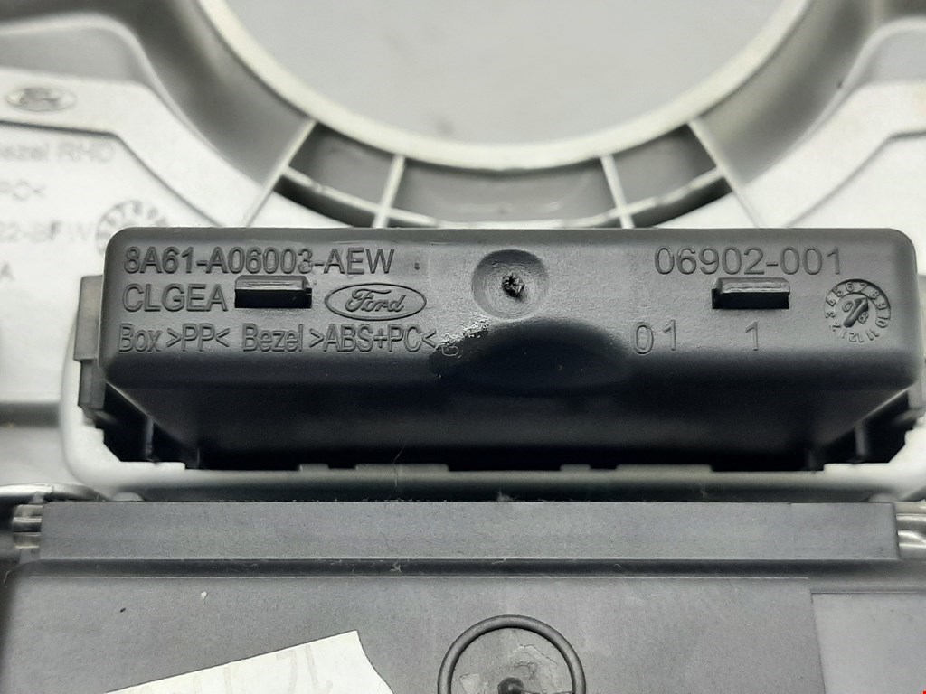 Накладка декоративная FORD Fiesta 2008-2012